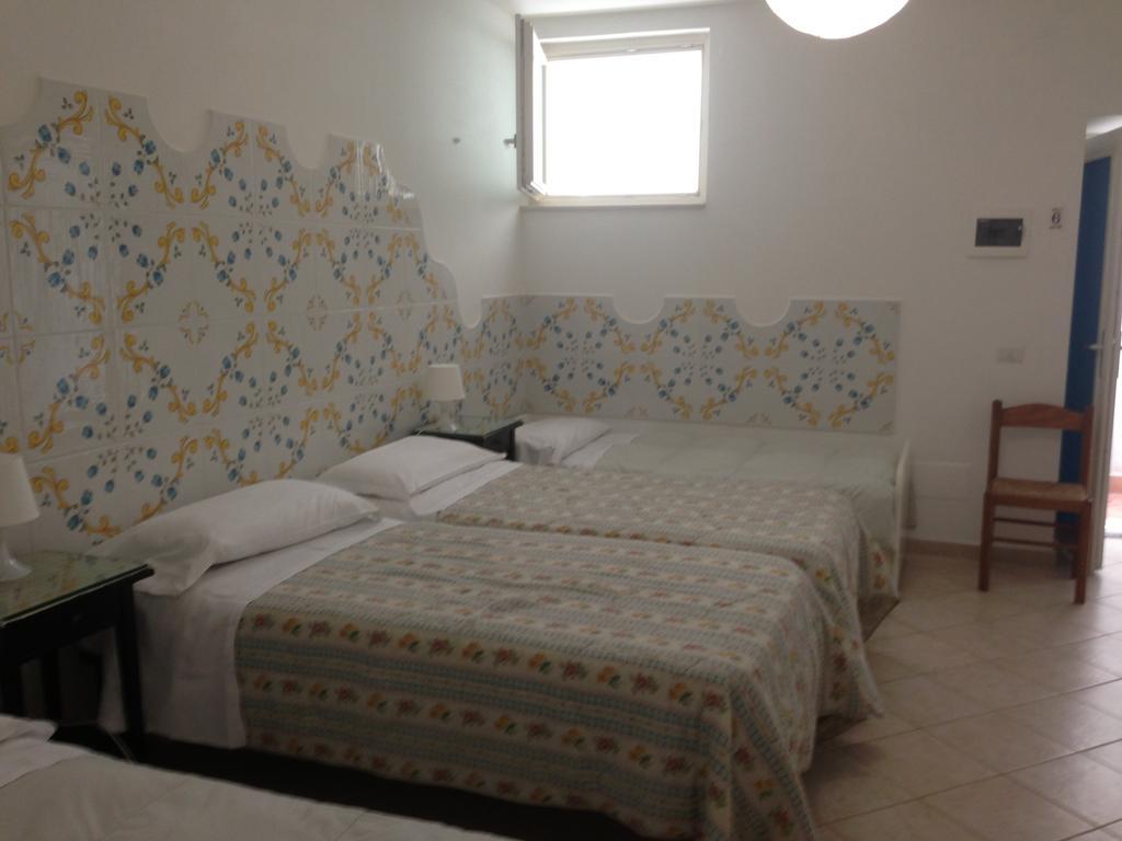 Hotel 4 Stagioni Capri Habitación foto
